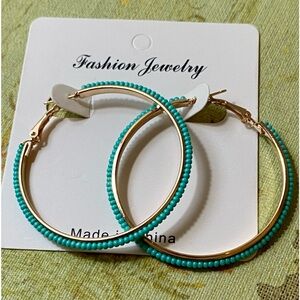 Hoop earrings gold with little turquoise beads